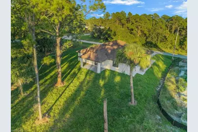 911 Cleveland Ave, Lehigh Acres, FL 33972 - Photo 45