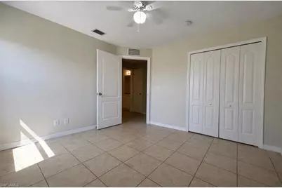 2010 NE 13th Pl, Cape Coral, FL 33909 - Photo 17