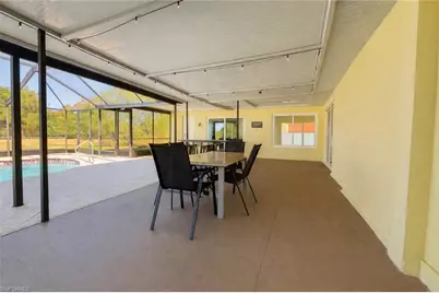 2010 NE 13th Pl, Cape Coral, FL 33909 - Photo 27