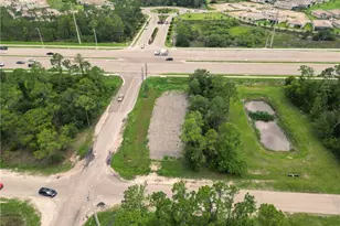 910 Meadow Rd, Lehigh Acres, FL 33973 - Photo 3