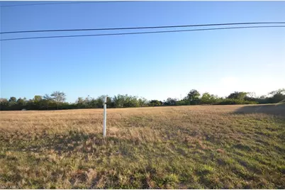 702 NE 12th St, Cape Coral, FL 33909 - Photo 3