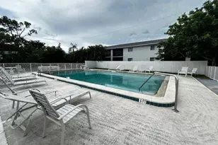 4906 Victoria Dr, Cape Coral, FL 33904 - Photo 11