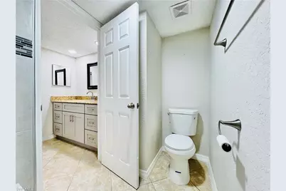 5205 Cedarbend Dr #4, Fort Myers, FL 33919 - Photo 31