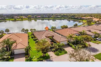 10024 Avalon Lake Cir, Fort Myers, FL 33913 - Photo 3