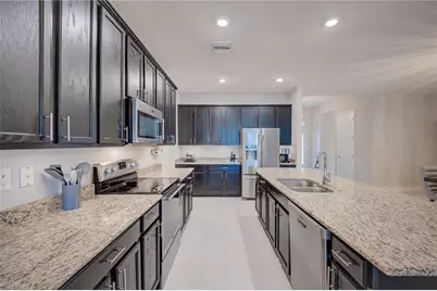 3412 NW 15th Ln, Cape Coral, FL 33993 - Photo 11