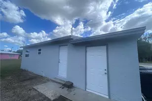 2655 Market St, Fort Myers, FL 33916 - Photo 23