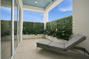 201 8th St S, Naples, FL 34102 - Photo 21