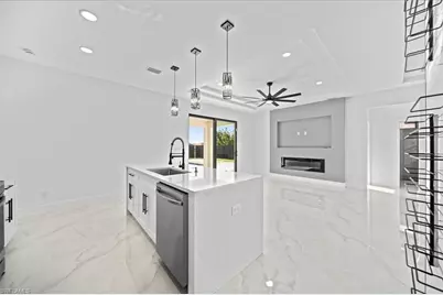 1713 NE 7th Ave, Cape Coral, FL 33909 - Photo 9