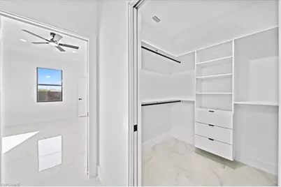 1713 NE 7th Ave, Cape Coral, FL 33909 - Photo 27