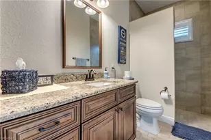 2736 Miracle Pkwy, Cape Coral, FL 33914 - Photo 31