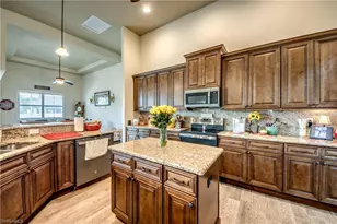 2736 Miracle Pkwy, Cape Coral, FL 33914 - Photo 25