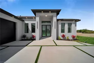 1426 NE 6th Ave, Cape Coral, FL 33909 - Photo 3