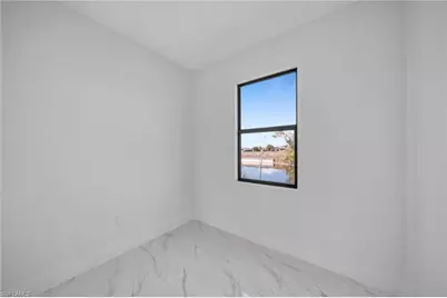 1426 NE 6th Ave, Cape Coral, FL 33909 - Photo 17