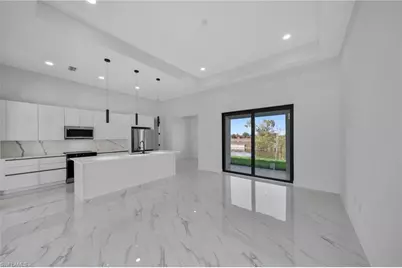 1426 NE 6th Ave, Cape Coral, FL 33909 - Photo 7