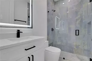 922 NE 5th Ave, Cape Coral, FL 33909 - Photo 21