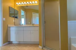 1915 SW 13th St, Cape Coral, FL 33991 - Photo 23