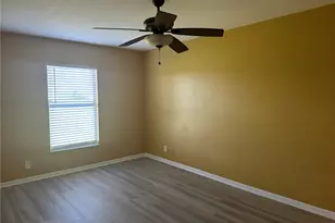 1915 SW 13th St, Cape Coral, FL 33991 - Photo 11