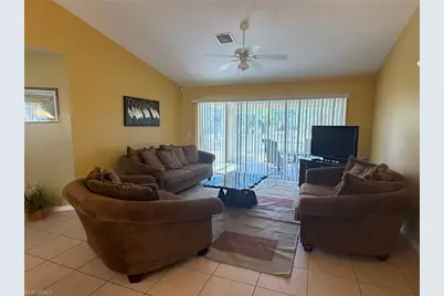 3732 NE 12th Pl, Cape Coral, FL 33909 - Photo 15