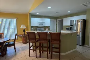 3732 NE 12th Pl, Cape Coral, FL 33909 - Photo 11