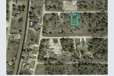 862 Arogon St E, Lehigh Acres, FL 33974 - Photo 3