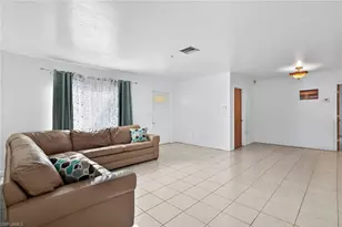1802 SE 11th Pl, Cape Coral, FL 33990 - Photo 3