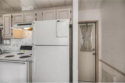 51 La Fonda Ln, North Fort Myers, FL 33903 - Photo 11