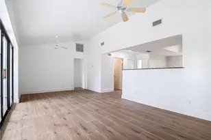 88 Erie Dr, Naples, FL 34110 - Photo 13