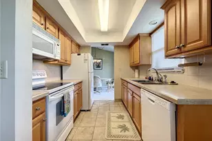 8445 Charter Club Cir, Fort Myers, FL 33919 - Photo 5