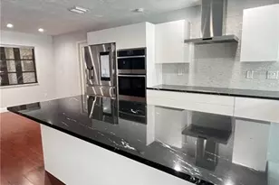 3410 SE 11th Pl, Cape Coral, FL 33904 - Photo 3