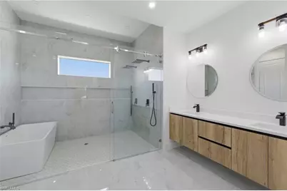 1301 SW 13th St, Cape Coral, FL 33991 - Photo 19