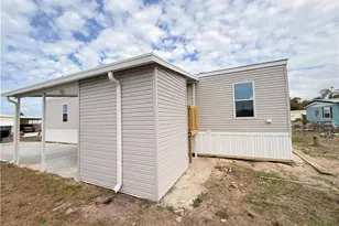 827 Peaceful Dr, North Fort Myers, FL 33917 - Photo 5