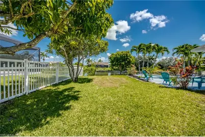 121 SE 17th St, Cape Coral, FL 33990 - Photo 47