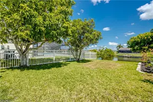 121 SE 17th St, Cape Coral, FL 33990 - Photo 41