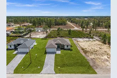 936 Bolivia Dr, Lehigh Acres, FL 33974 - Photo 39