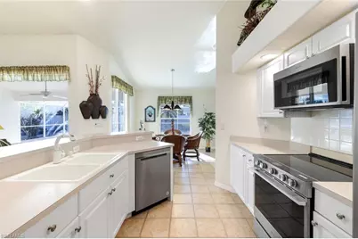 3510 SE 5th Pl, Cape Coral, FL 33904 - Photo 9