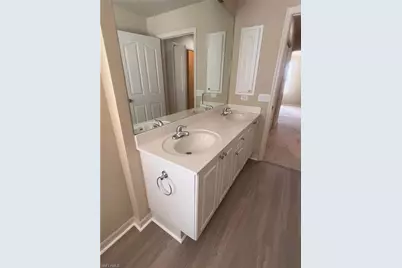 11230 Lakeland Cir, Fort Myers, FL 33913 - Photo 11