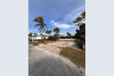 126 Mandalay Rd, Fort Myers Beach, FL 33931 - Photo 1