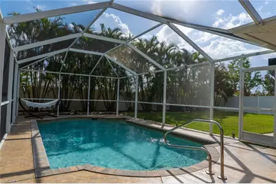 2208 Viscaya Pkwy, Cape Coral, FL 33990 - Photo 7