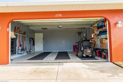 2208 Viscaya Pkwy, Cape Coral, FL 33990 - Photo 27
