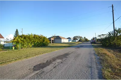 1304 NE 14th Ave, Cape Coral, FL 33909 - Photo 1