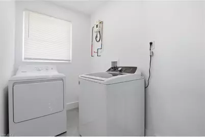 3420 SE 4th Pl, Cape Coral, FL 33904 - Photo 23