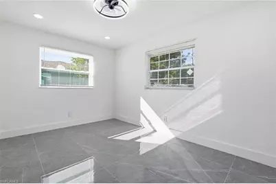 3420 SE 4th Pl, Cape Coral, FL 33904 - Photo 21