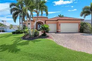3115 SE 22nd Pl, Cape Coral, FL 33904 - Photo 3