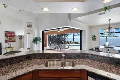 3115 SE 22nd Pl, Cape Coral, FL 33904 - Photo 13