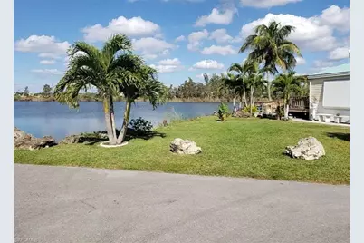 7029 Granada Lakes Dr, Fort Myers, FL 33967 - Photo 19