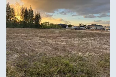 1020 NE 1 Pl, Cape Coral, FL 33909 - Photo 3