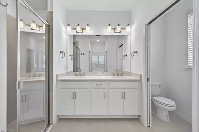 11751 Venetian Lagoon Dr, Fort Myers, FL 33913 - Photo 23