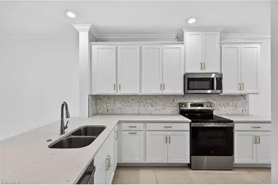 11751 Venetian Lagoon Dr, Fort Myers, FL 33913 - Photo 13