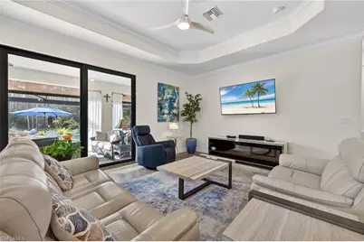 10307 Fontanella Dr, Fort Myers, FL 33913 - Photo 9