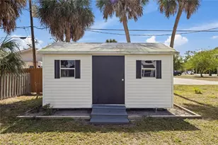 1414 Alhambra Dr, Fort Myers, FL 33901 - Photo 33